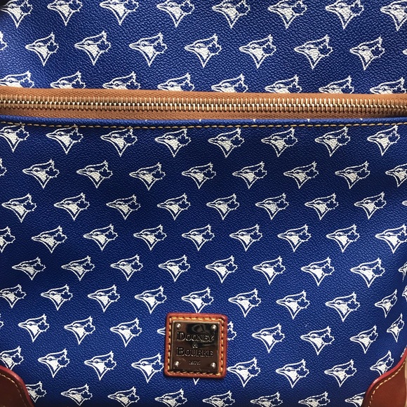 Dooney And Bourke MLB purse - Picture 2 of 5